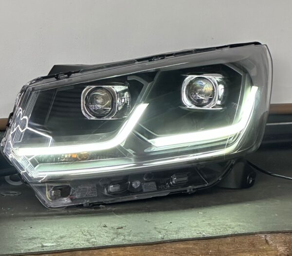 Farol VW Saveiro / Gol / Voyage G7