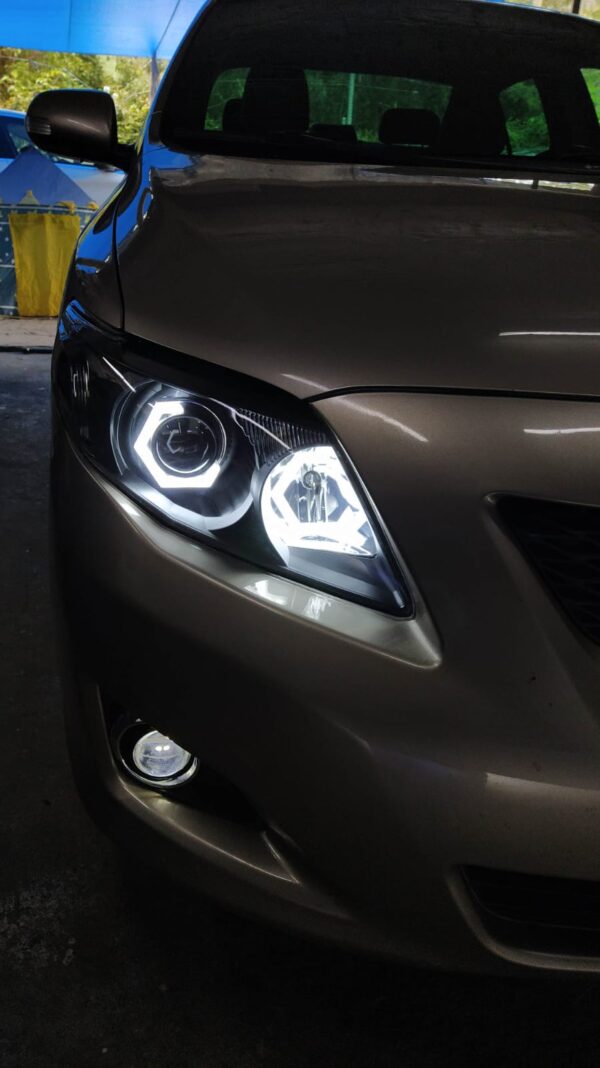Farol Toyota Corolla Angel e Projetor Bi-led com máscara negra