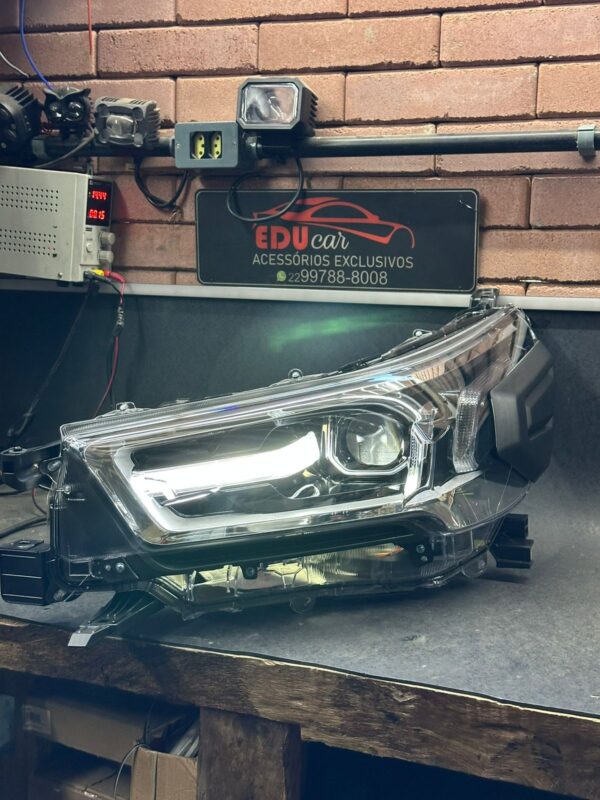 Farol Full Led Toyota Hilux 21-25
