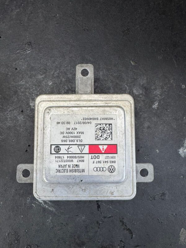 Reator xênon 25w AMAROK original usado Reator 8k0.941.597 F