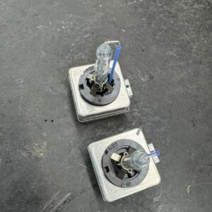 Lâmpada original d8s AMAROK 25w osram usada