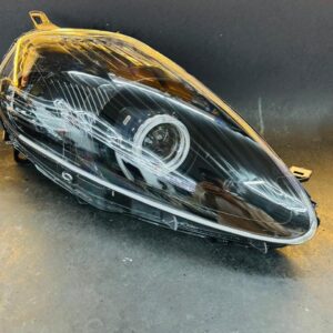 Farol Fiat Punto Essence com Angel, DRL e Projetor bi-led